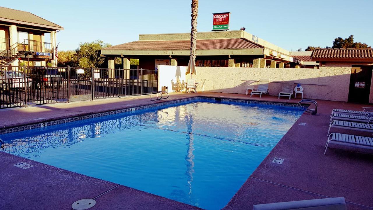 Orland Inn Bagian luar foto